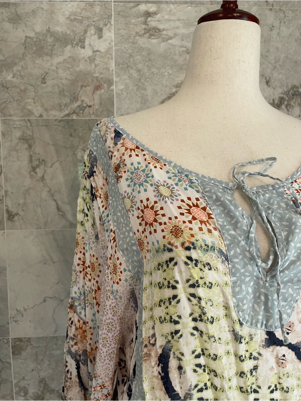Dylan Abstract Print Keyhole Ruffled Top - Picture 4 of 8